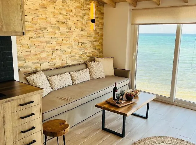 Navis Luxury Скала-Каллирахис