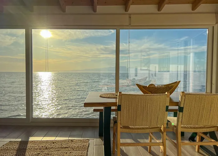 Navis Luxury Скала-Каллирахис