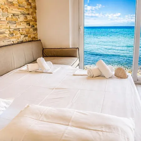 Navis Luxury 公寓 Skála Kallirákhis